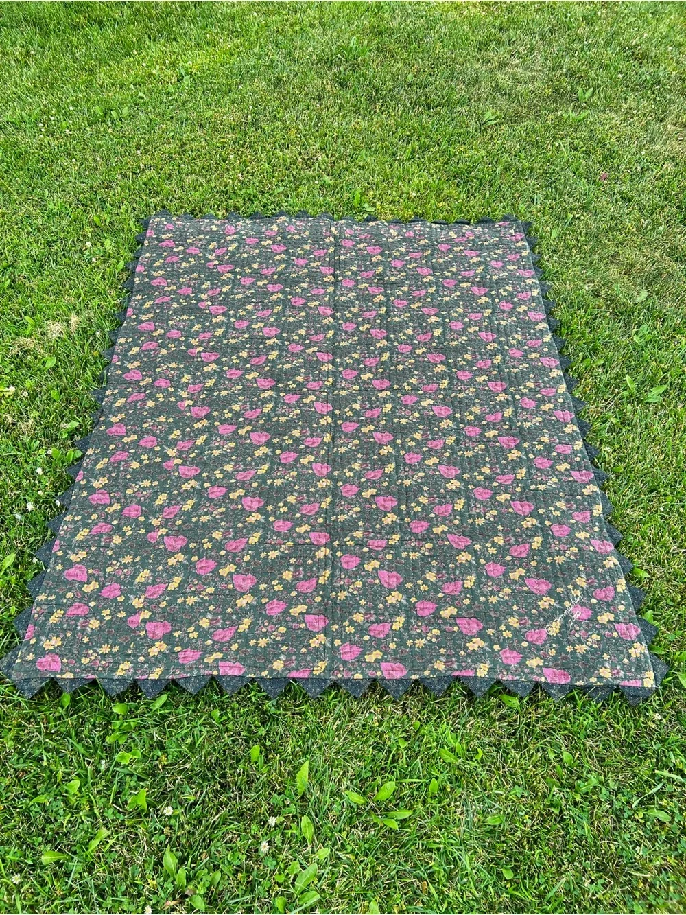 Vintage Handmade Log Cabin Quilt
